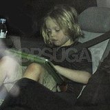 045252db09b55f06 XPOSURE PITT JOLIE KIDS 0 71wtmk.large Brad Pitt and Angelina Jolie Do Dinner at Londons Benihana With the Kids